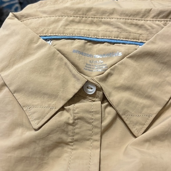 NWT Small Women's Long-Sleeve Classic-Fit Outdoor Shirt with Chest Pockets - Picture 3 of 7